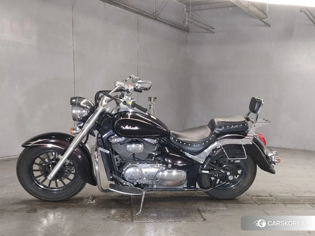 Проданный Suzuki INTRUDER 400 CLASSIC id 4076023 из Японии, фото 2