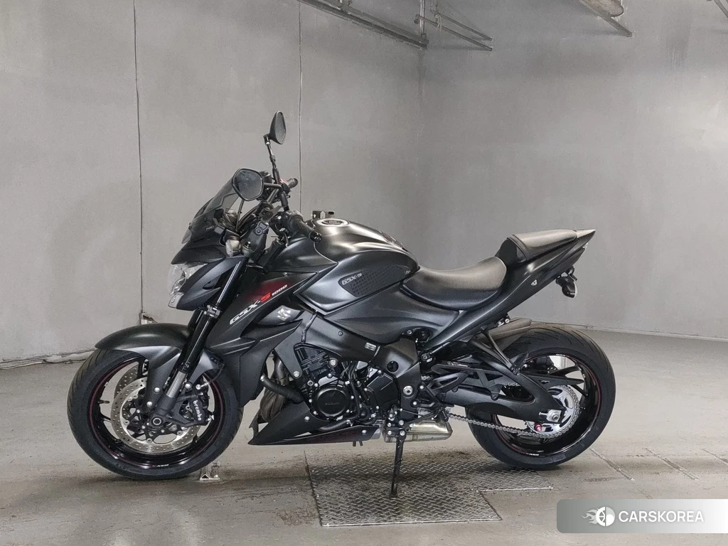 Проданный Suzuki GSX-S1000 2017 из Японии