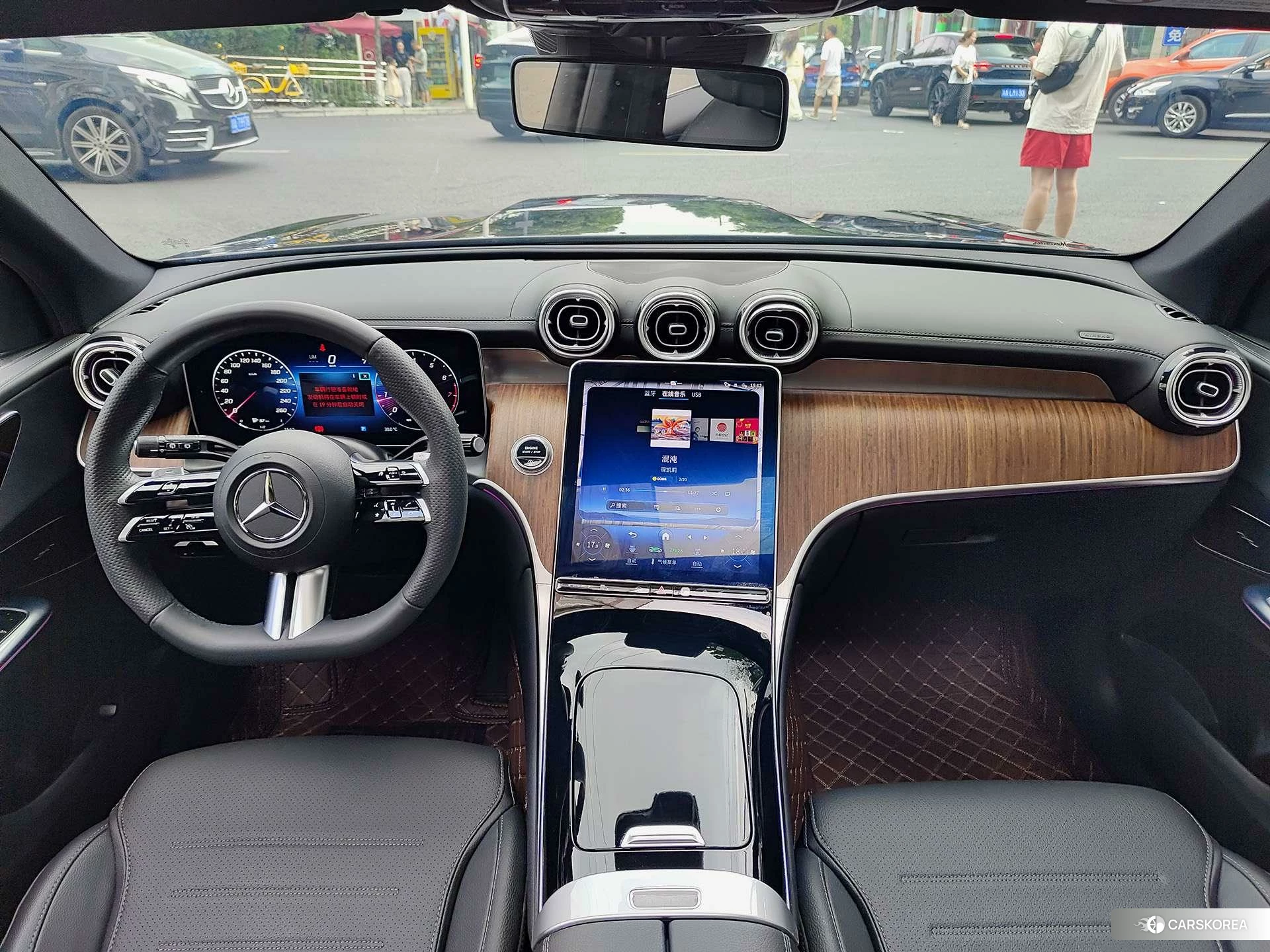 Mercedes-Benz GLC 2023 Черный из Китая, фото 3