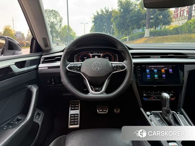 Volkswagen CC 2023 Белый из Китая, фото 2