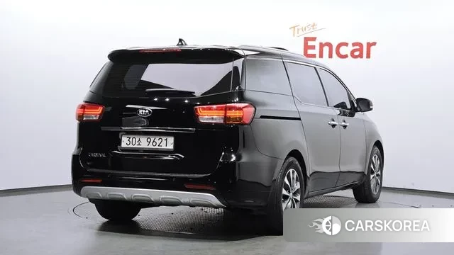 Kia All New Carnival id 3599182 из Кореи 12