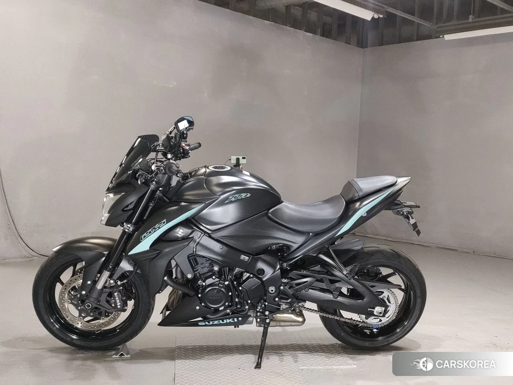 Проданный Suzuki GSX-S1000 2018 из Японии