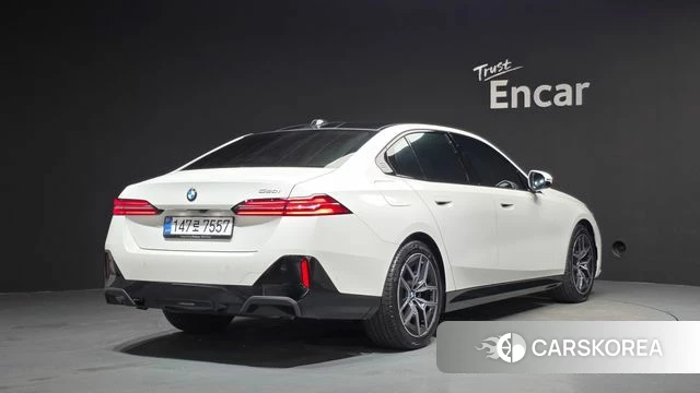 BMW 5 Series (G60) id 4622870 из Кореи 12