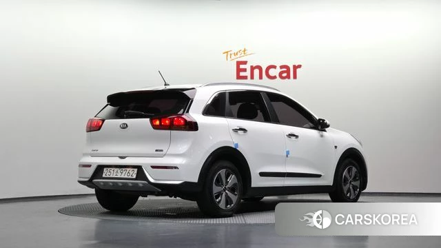 Kia Niro id 4755469 из Кореи 12