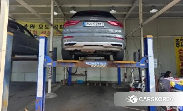 Audi Q3 (F3) 2020 Серый из Кореи, фото 2