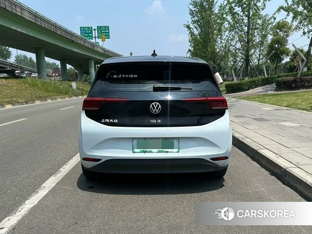 Volkswagen ID.3 2023 Белый из Китая, фото 2
