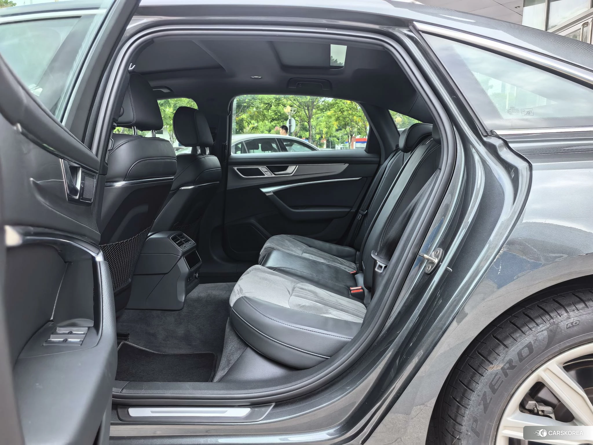 Audi A6L id 4454432 из Китая 12