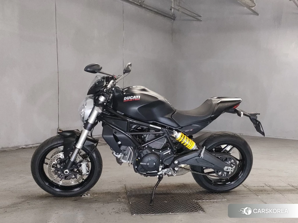 Проданный Ducati MONSTER 797 2018 из Японии, фото 2