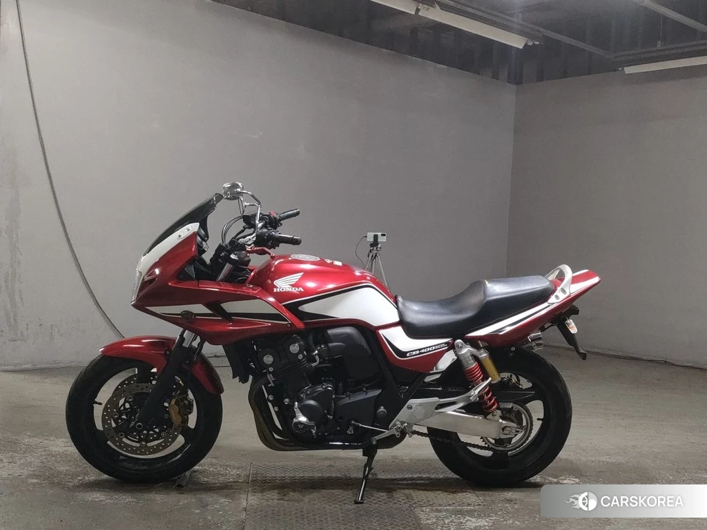 Проданный Honda CB400SF BOLDOR 2012 из Японии, фото 2