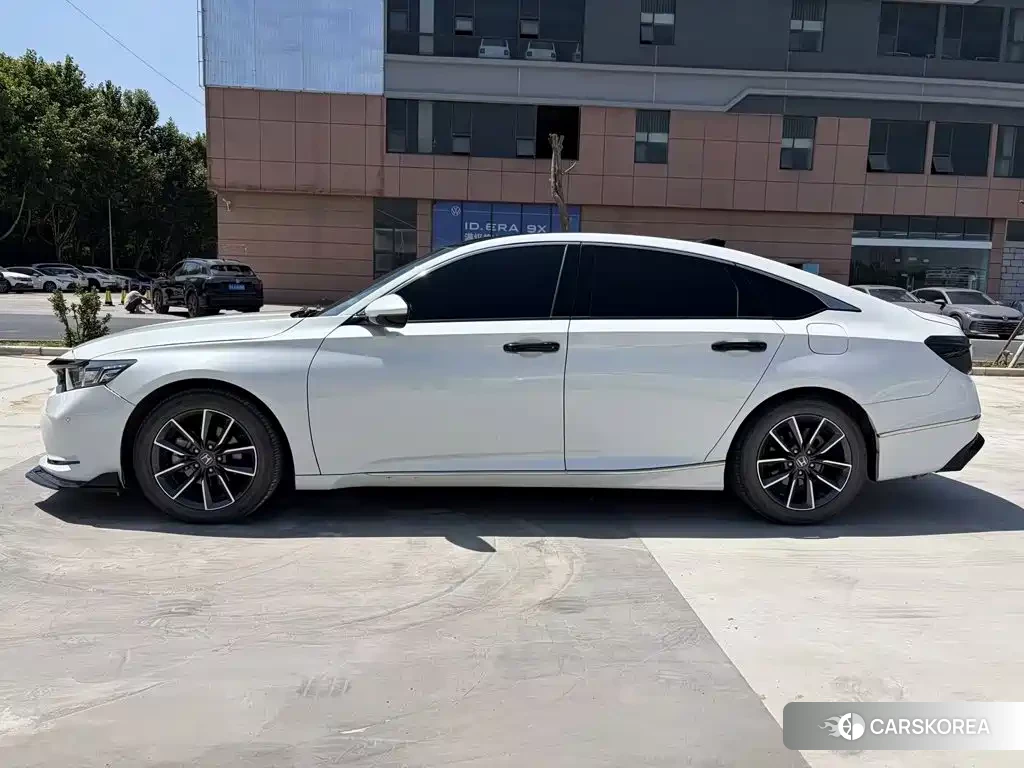 Honda Inspire id 4674368 из Китая 8