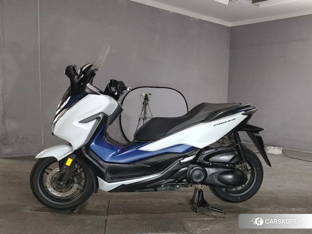 Проданный Honda FORZA 2018 из Японии