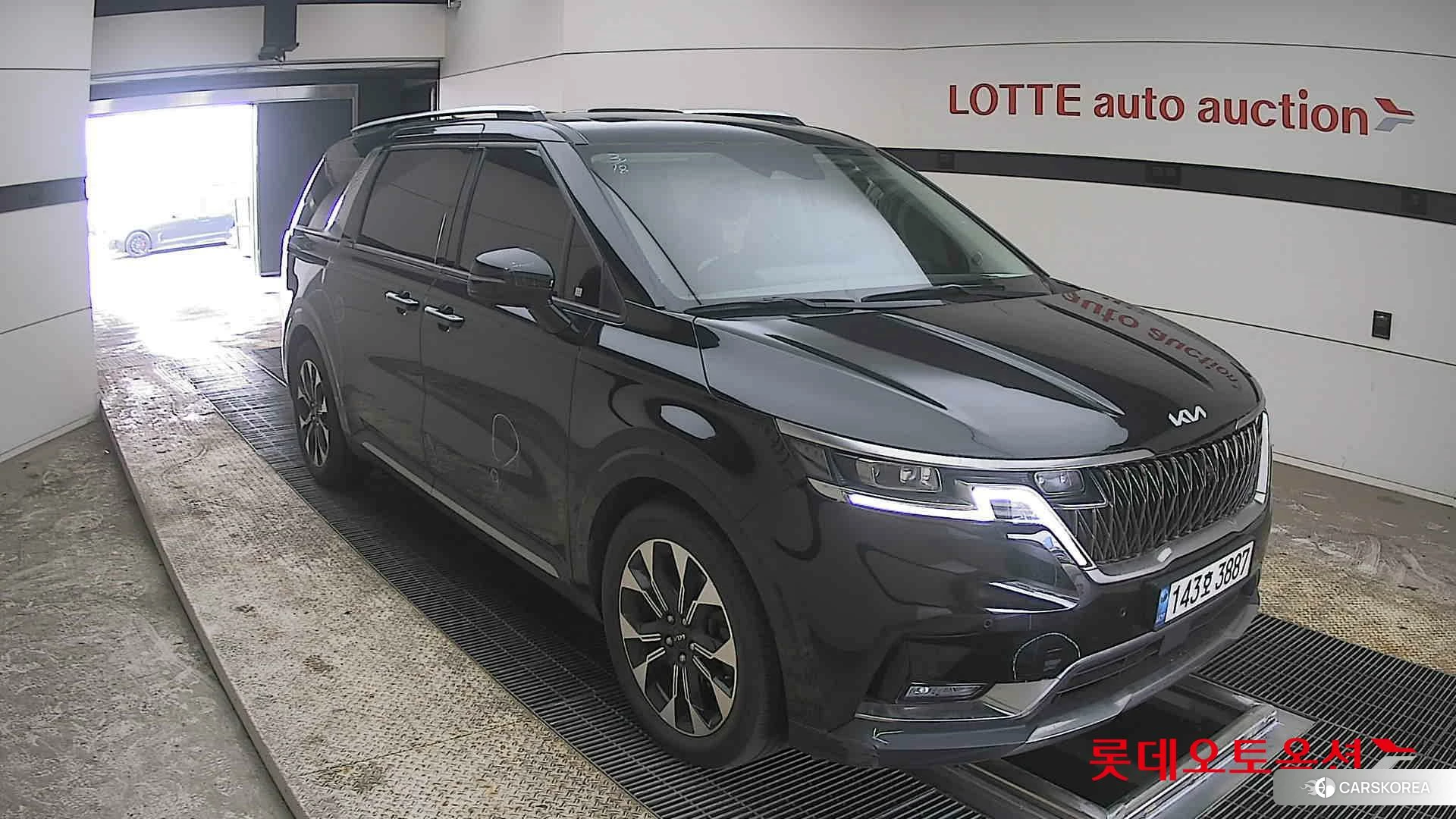 Kia Carnival id 3888430 из Кореи 12