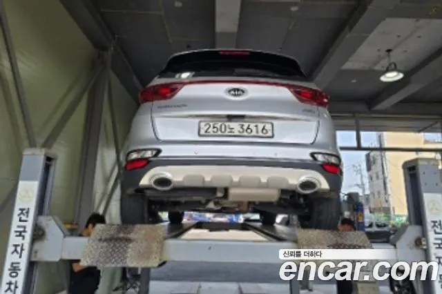 Kia Sportage The Bold 2021 Серый из Кореи, фото 2