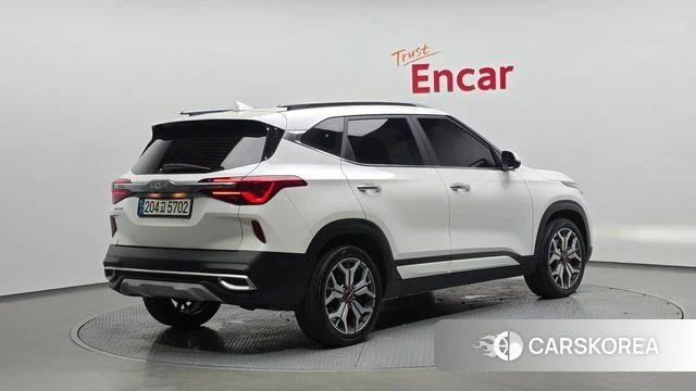 Kia Seltos id 4389038 из Кореи 12
