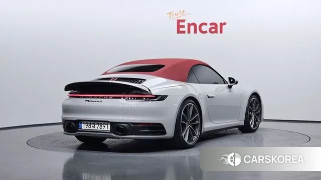 Porsche 911(992) id 3660557 из Кореи 12