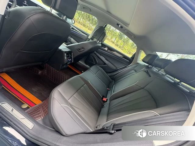 Volkswagen Passat 2024 Черный из Китая, фото 2