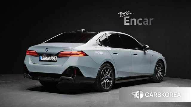 BMW 5 Series (G60) id 3817547 из Кореи 12