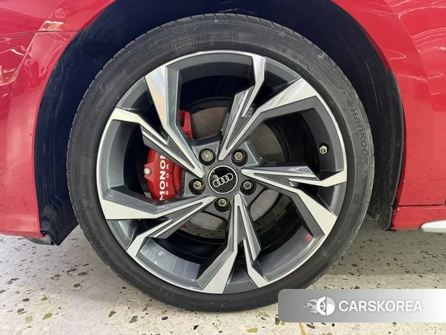 Audi A3 id 4348427 из Китая 12
