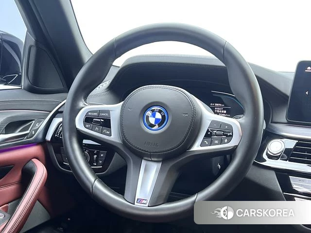 BMW 5 series PHEV id 4261668 из Китая 12