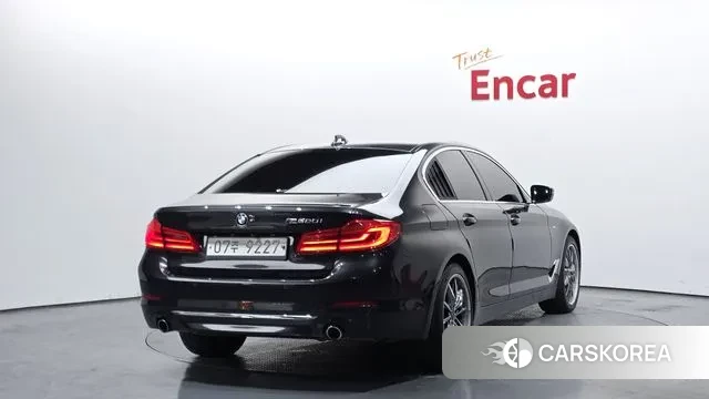 BMW 5 Series (G30) id 3588225 из Кореи 12