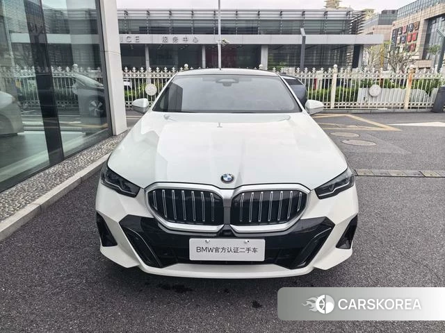 BMW 5 series 2024 Белый из Китая, фото 6