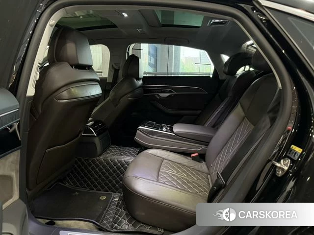 Audi A8 2021 Черный из Китая, фото 2