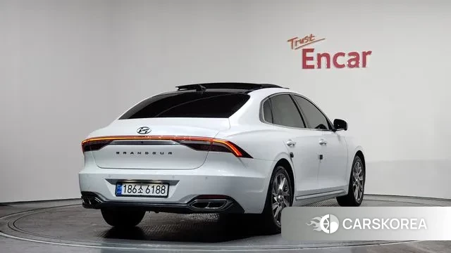 Hyundai The New Grandeur IG Hybrid id 3621769 из Кореи 12