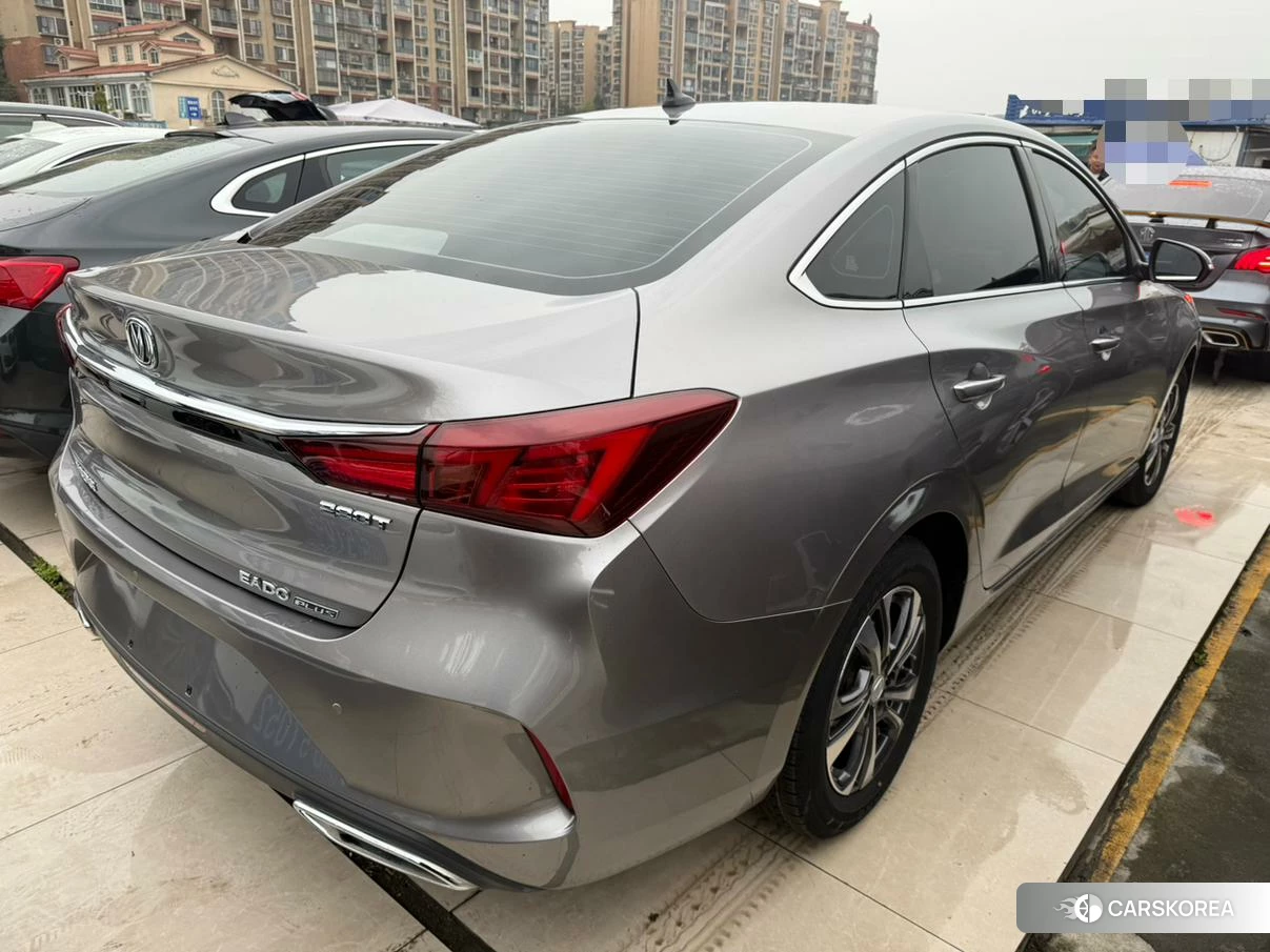 Chang'an Yidong 2021 Серебристо-серый из Китая, фото 2