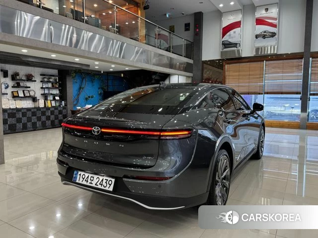 Toyota Crown Crossover id 3831710 из Кореи 12