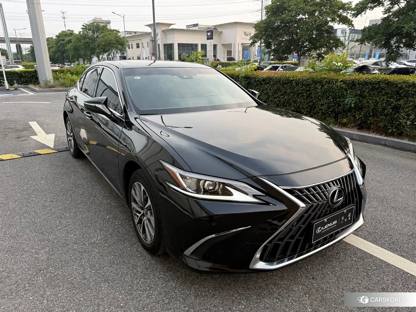 Lexus ES 2022 Черный из Китая, фото 2
