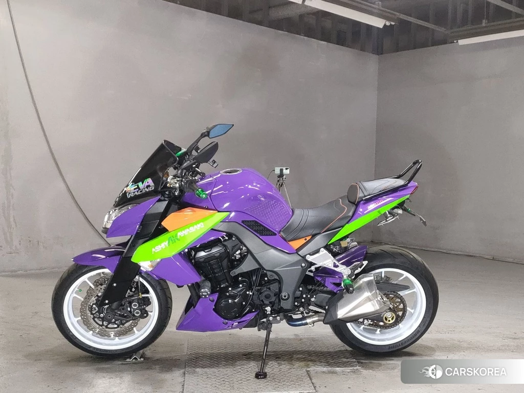 Проданный Kawasaki Z1000 2011 из Японии