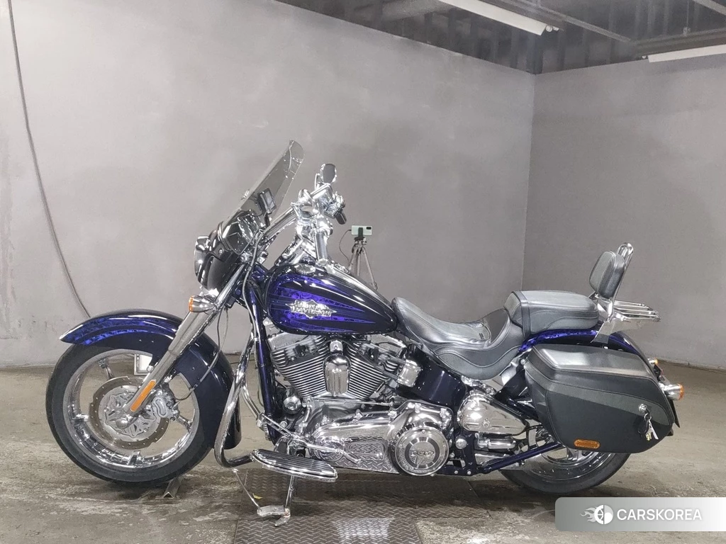 Проданный Harley-Davidson Heritage Springer FLSTSE1800 CVO 2012 из Японии, фото 2