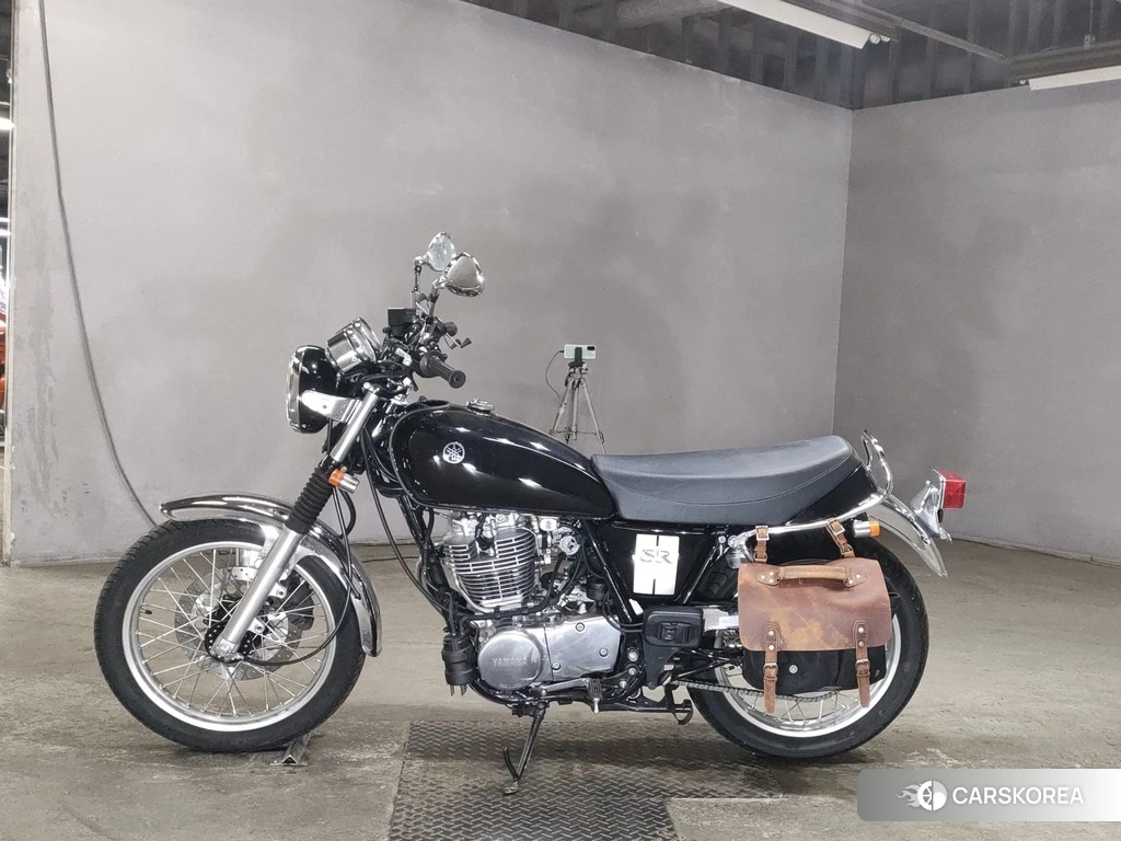 Проданный Yamaha SR 400 2020 из Японии, фото 2