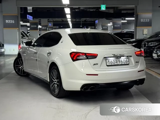 Maserati Ghibli id 3754634 из Кореи 12