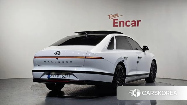 Hyundai Grandeur Hybrid (GN7) id 4432730 из Кореи 12