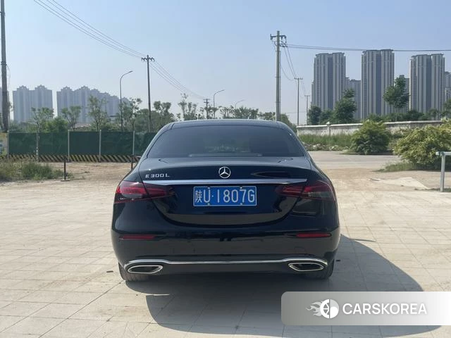Mercedes-Benz E-class 2022 Черный из Китая, фото 3