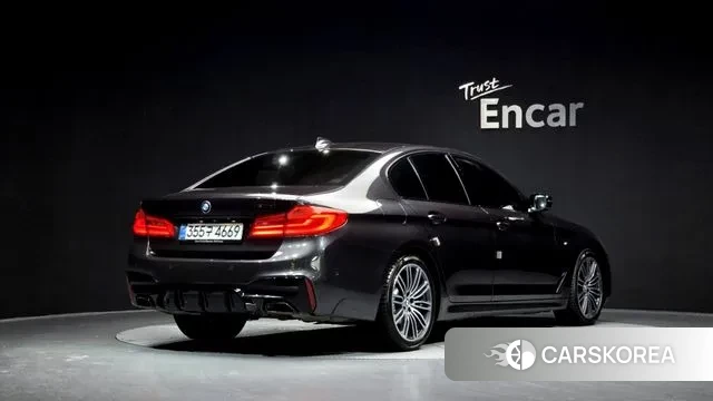 BMW 5 Series (G30) id 3698094 из Кореи 12