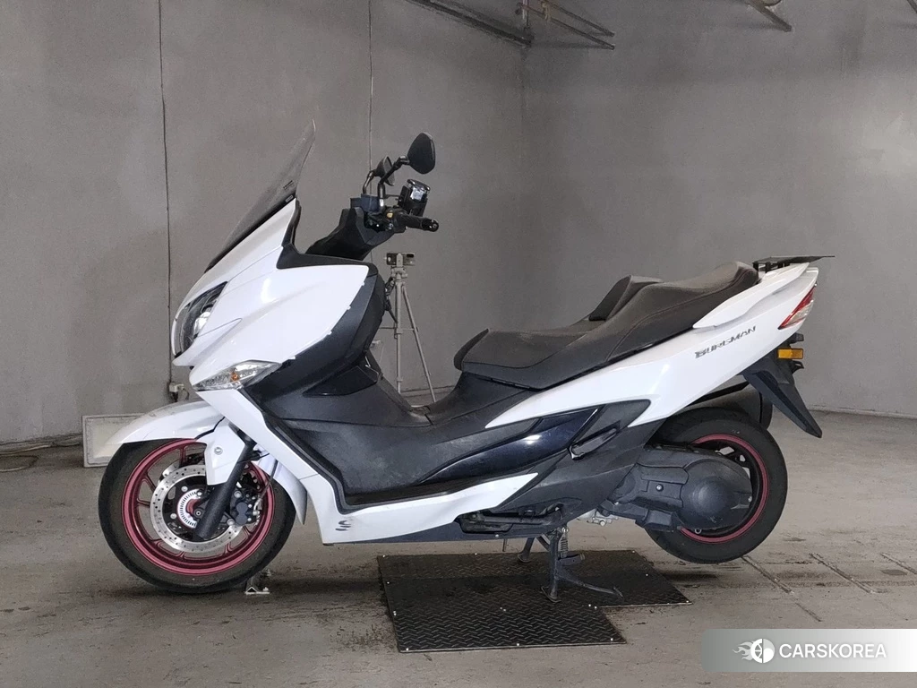 Проданный Suzuki BURGMAN 400 2019 из Японии