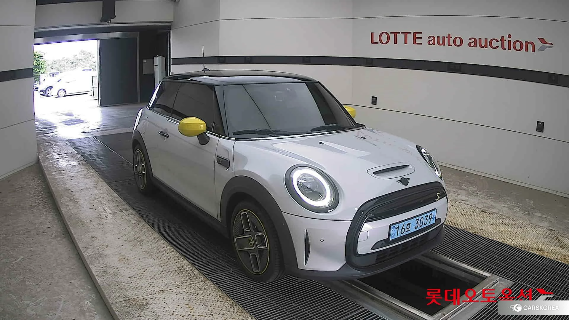 BMW MINI Cooper SE id 4498333 из Кореи 12