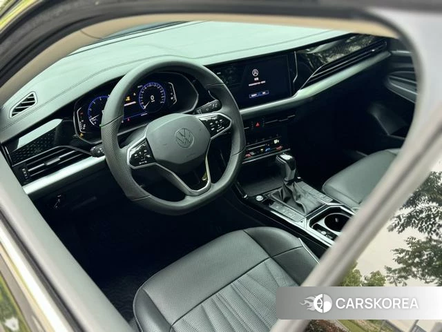 Volkswagen Passat id 4273085 из Китая 12