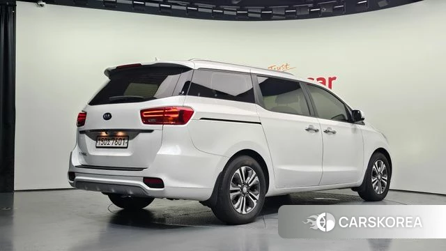Kia The New Carnival id 4642494 из Кореи 12