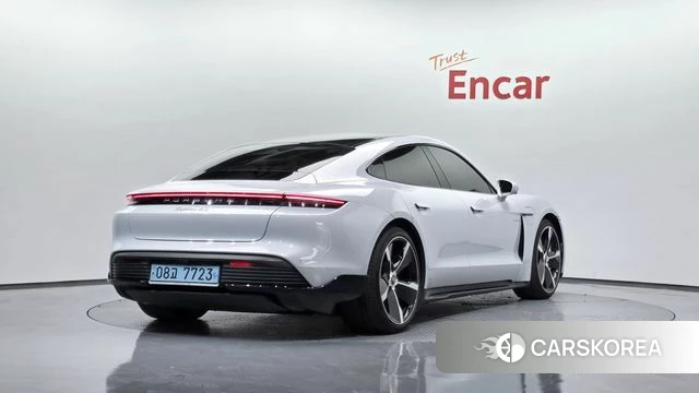 Porsche Taycan id 4293983 из Кореи 12