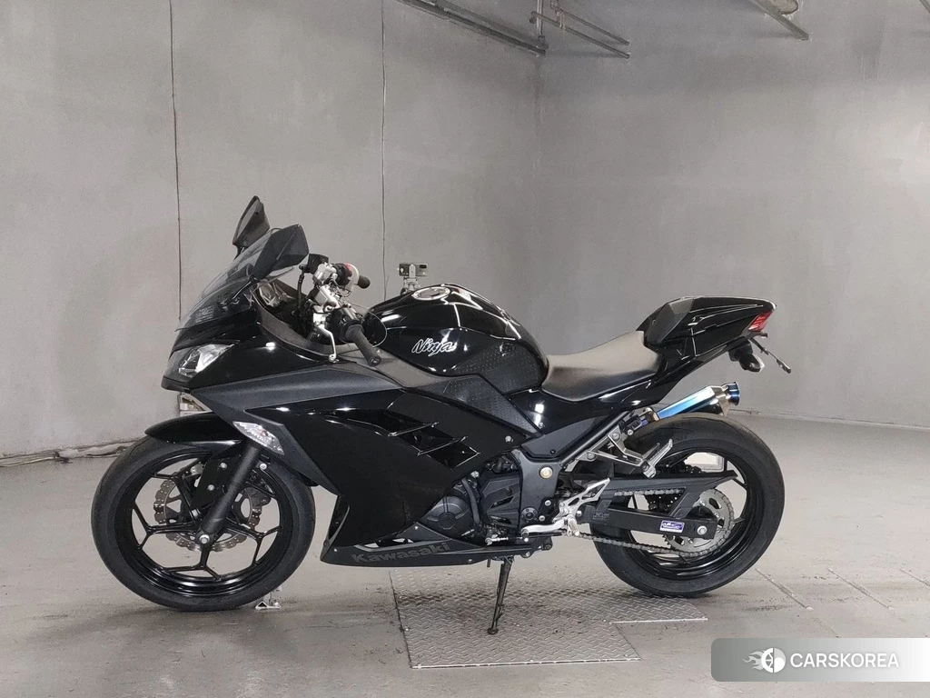 Проданный Kawasaki NINJA 250 2013 из Японии, фото 2