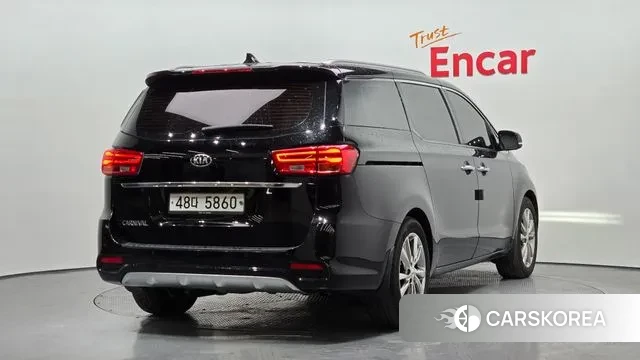 Kia The New Carnival id 2368013 из Кореи 12