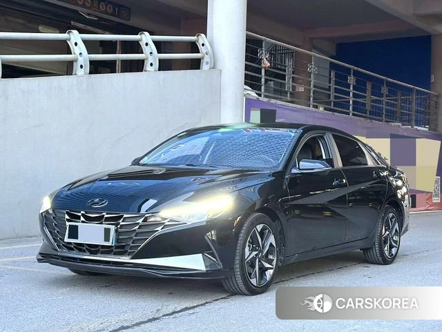 Hyundai Elantra 2022 Черный из Китая, фото 2