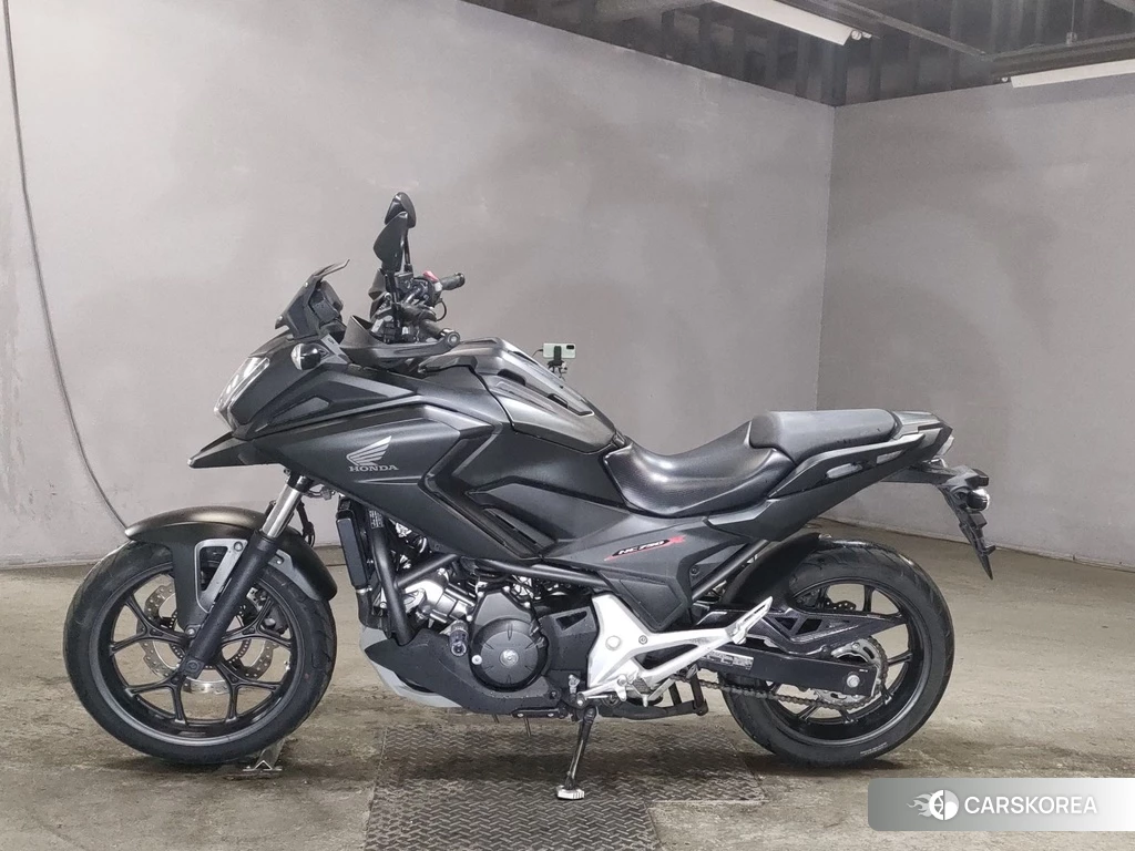 Проданный Honda NC750X DCT 2016 из Японии, фото 2