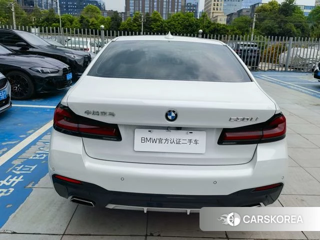 BMW 5 series 2023 Белый из Китая, фото 2