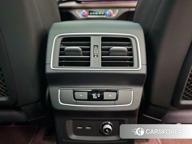 Audi Q5L id 4274553 из Китая 10