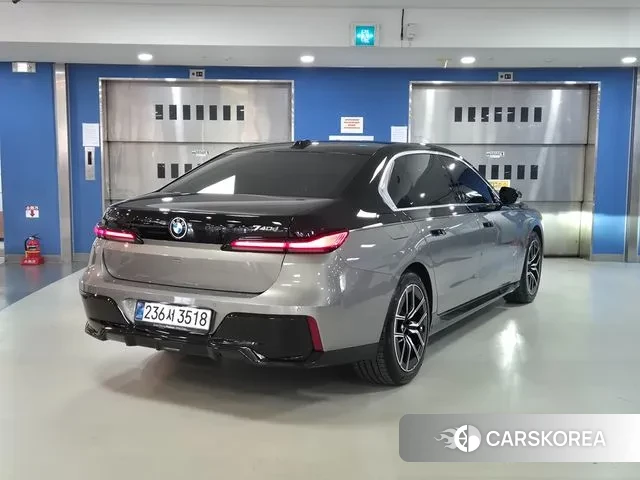 BMW 7 Series (G70) id 3338480 из Кореи 12