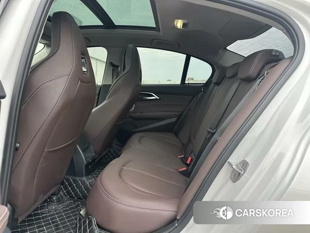 BMW 1 series 2023 Белый из Китая, фото 2